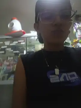 Snapshot of dangerousmuse chatting on June 17, 2026, 12:11 am dangerousmuse online show from June 17, 2026, 12:11 am