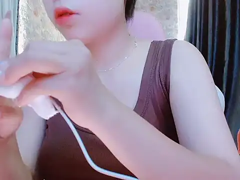 Snapshot of Julie_Ulie chatting on June 7, 2026, 4:39 am Julie Ulie online show from June 7, 2026, 4:39 am
