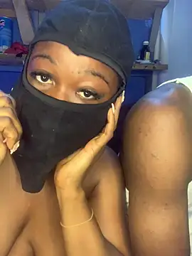 Snapshot of Blackghana2 chatting on June 3, 2026, 12:00 am Blackghana2 online show from June 3, 2026, 12:00 am