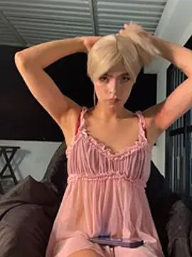lanadoll20 online show from July 6, 2026, 3:35 am
