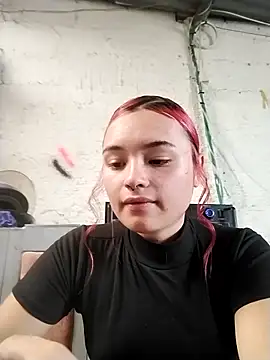 Arianna 01 online show from May 20, 2026, 3:31 pm