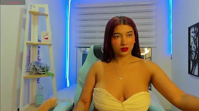Snapshot of Aurora_Blazee chatting on June 10, 2026, 12:50 pm Aurora Blazee online show from June 10, 2026, 12:50 pm
