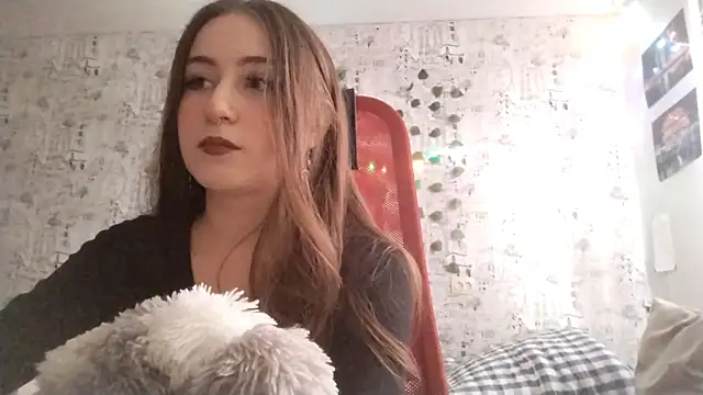 Snapshot of Pollykiss chatting on June 3, 2026, 10:38 am Pollykiss online show from June 3, 2026, 10:38 am