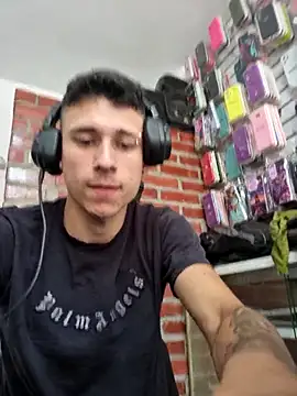 tom latin online show from May 28, 2026, 6:47 pm