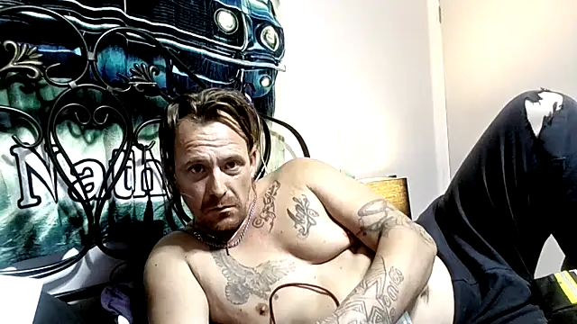 Snapshot of Nate85102 chatting on May 20, 2026, 1:46 am Nate85102 online show from May 20, 2026, 1:46 am