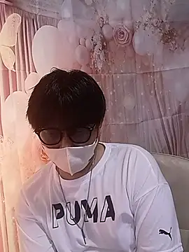 Snapshot of oni3no chatting on June 16, 2026, 8:03 am oni3no online show from June 16, 2026, 8:03 am