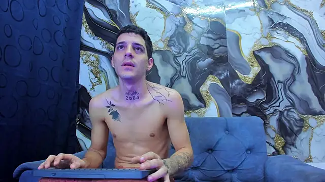 Snapshot of boy_max_latin chatting on June 1, 2026, 7:13 pm boy max latin online show from June 1, 2026, 7:13 pm