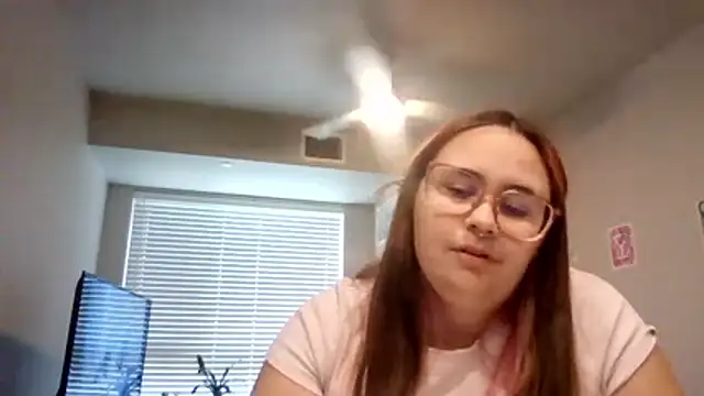 Midnight Riott online show from May 27, 2026, 11:34 pm