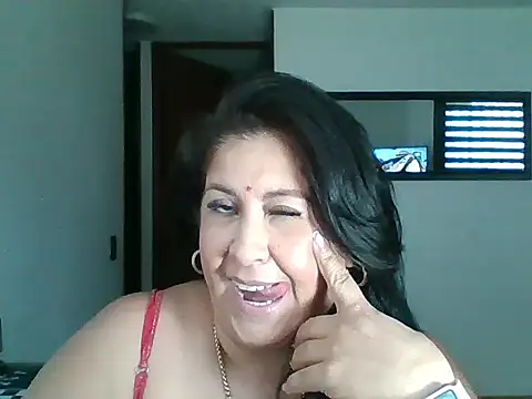 CurvyFireLatina online show from June 2, 2026, 3:23 pm