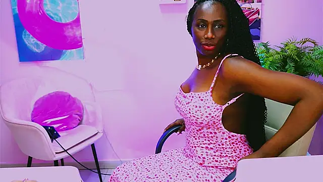 Snapshot of naomicampbi chatting on May 24, 2026, 10:15 am naomicampbi online show from May 24, 2026, 10:15 am