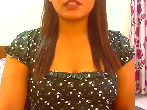 Snapshot of Mehek2001 chatting on June 3, 2026, 5:17 pm Mehek2001 online show from June 3, 2026, 5:17 pm