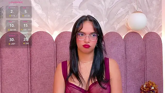 Maddy-Dove online show from July 15, 2026, 3:46 am