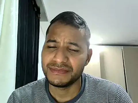Snapshot of Bruno_vip chatting on July 16, 2026, 11:46 pm Bruno vip online show from July 16, 2026, 11:46 pm