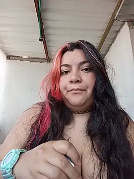 dulcelia0 online show from June 10, 2026, 7:48 pm