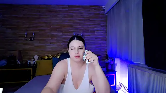 Snapshot of MiraHaze chatting on February 17, 2025, 12:54 am MiraHaze online show from February 17, 2025, 12:54 am