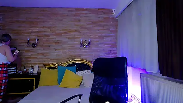 Snapshot of MiraHaze chatting on February 16, 2025, 2:54 pm MiraHaze online show from February 16, 2025, 2:54 pm