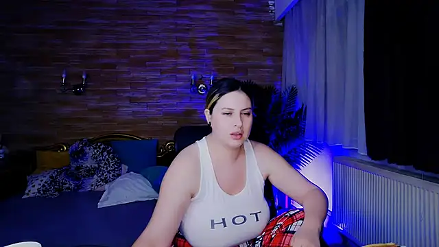 Snapshot of MiraHaze chatting on March 3, 2025, 6:56 pm MiraHaze online show from March 3, 2025, 6:56 pm