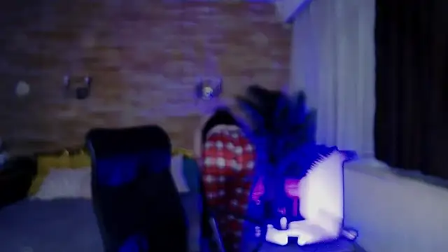 Snapshot of MiraHaze chatting on February 28, 2025, 2:42 am MiraHaze online show from February 28, 2025, 2:42 am