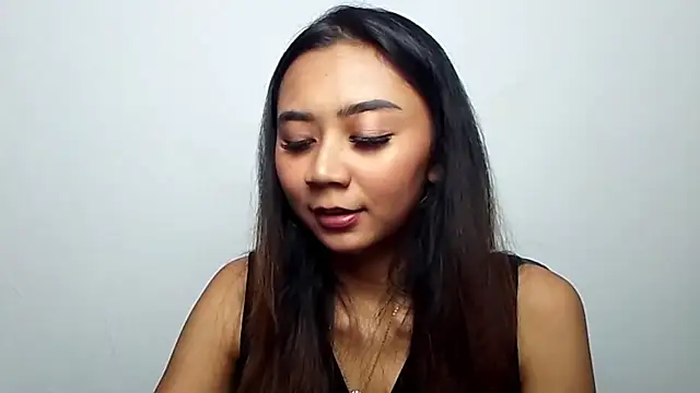 Snapshot of KristieOrtmann chatting on July 1, 2026, 6:14 am KristieOrtmann online show from July 1, 2026, 6:14 am