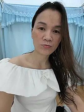 Lye lovely online show from July 4, 2026, 2:10 pm