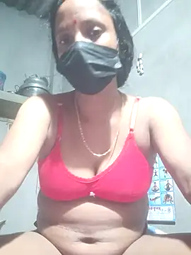 Snapshot of diyadey299 chatting on July 11, 2026, 2:17 pm diyadey299 online show from July 11, 2026, 2:17 pm