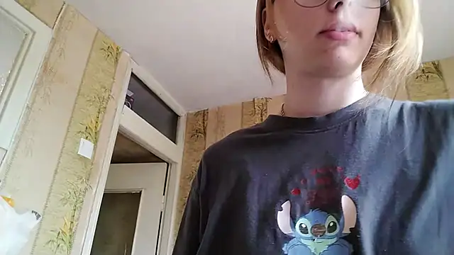 Michelllle online show from May 23, 2026, 9:41 am