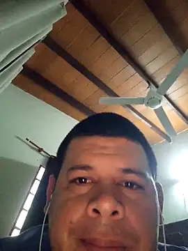 luis177luis online show from May 27, 2026, 4:58 pm