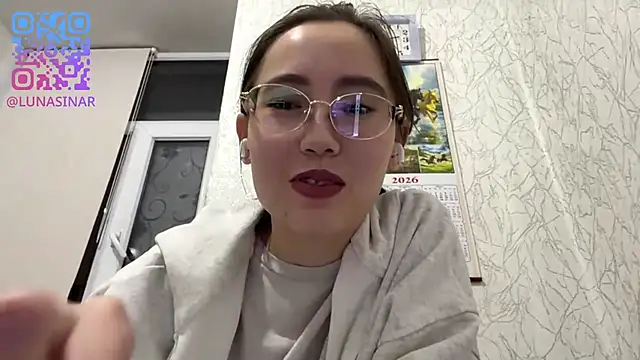 Snapshot of VickieTrudo chatting on June 10, 2026, 9:27 pm VickieTrudo online show from June 10, 2026, 9:27 pm
