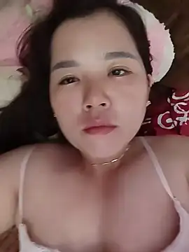 Snapshot of baby_rose026 chatting on May 23, 2026, 9:14 pm baby rose026 online show from May 23, 2026, 9:14 pm