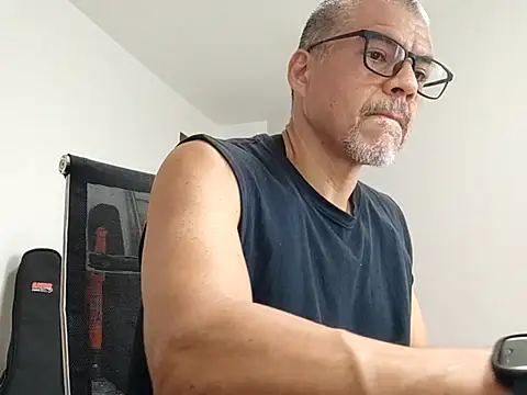 Snapshot of Gaceru01006 chatting on July 1, 2026, 2:50 pm Gaceru01006 online show from July 1, 2026, 2:50 pm