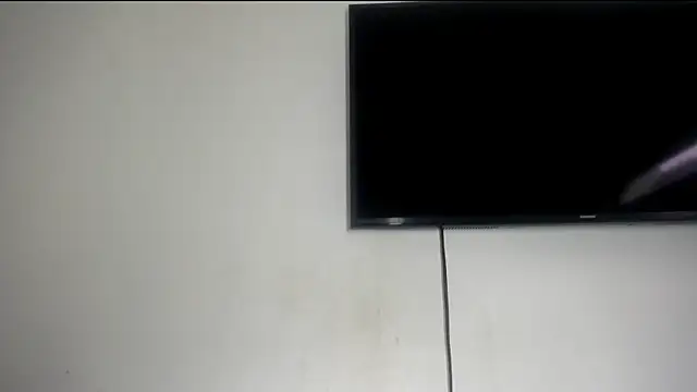 Snapshot of Fox_Loves chatting on June 18, 2026, 9:09 pm Fox Loves online show from June 18, 2026, 9:09 pm
