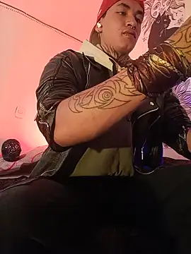 AlecBanne  online show from June 29, 2026, 7:02 pm