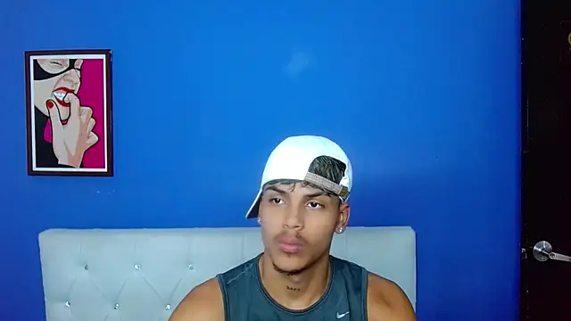 Snapshot of Angel_foxc13 chatting on June 9, 2026, 3:51 am Angel foxc13 online show from June 9, 2026, 3:51 am