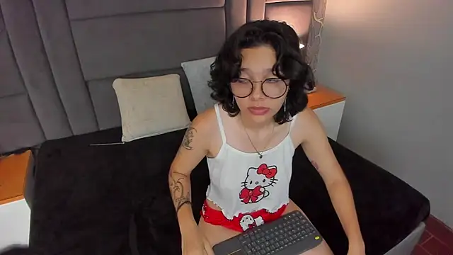 scarleth blaze online show from June 19, 2026, 3:23 am