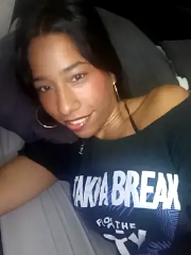 Snapshot of Valentina21aa chatting on June 5, 2026, 10:04 pm Valentina21aa online show from June 5, 2026, 10:04 pm