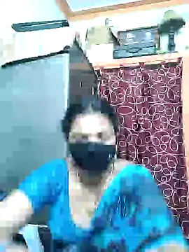 Snapshot of Leela_555 chatting on July 5, 2026, 10:05 pm Leela 555 online show from July 5, 2026, 10:05 pm