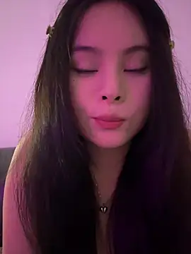 Snapshot of enen-123 chatting on June 21, 2026, 1:28 pm enen-123 online show from June 21, 2026, 1:28 pm
