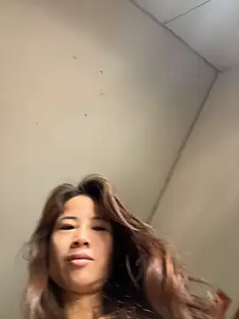 Snapshot of kiss_loo chatting on June 9, 2026, 1:50 am kiss loo online show from June 9, 2026, 1:50 am