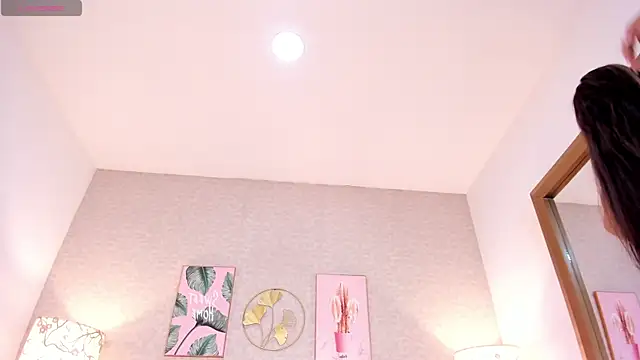Snapshot of natalie_fox__ chatting on June 27, 2026, 11:38 am natalie fox online show from June 27, 2026, 11:38 am