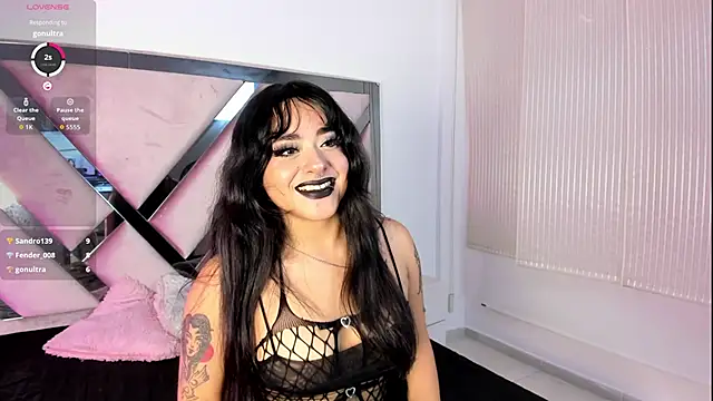 Snapshot of Elena_Tylor chatting on June 21, 2026, 11:32 pm Elena Tylor online show from June 21, 2026, 11:32 pm