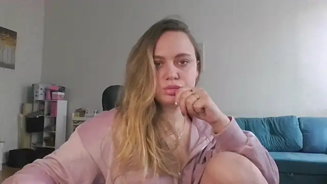 MyauAlice online show from June 1, 2026, 4:06 pm