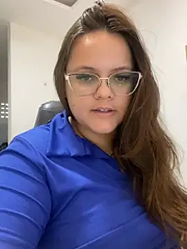 Snapshot of Laryssinha_69 chatting on July 14, 2026, 1:39 pm Laryssinha 69 online show from July 14, 2026, 1:39 pm