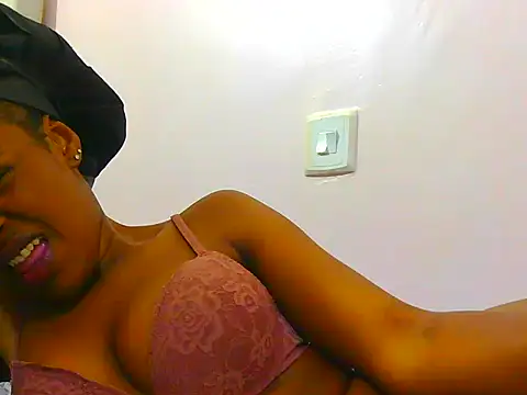 Snapshot of prettysuri22 chatting on June 9, 2026, 9:54 am prettysuri22 online show from June 9, 2026, 9:54 am