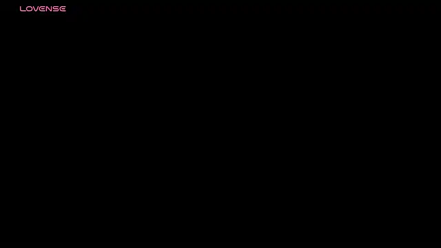 Snapshot of valenrss chatting on June 1, 2026, 7:24 pm valenrss online show from June 1, 2026, 7:24 pm