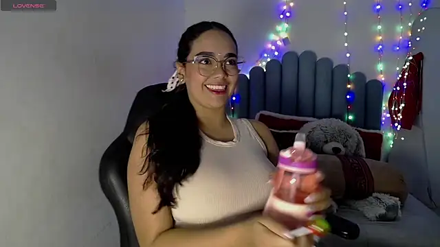 farah samira online show from July 11, 2026, 7:25 pm