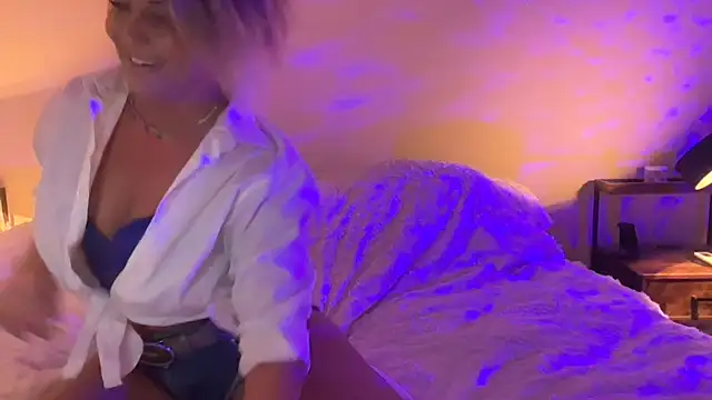 missbritneyfoxx online show from June 30, 2026, 3:39 am
