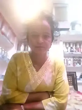 Snapshot of Cut_payi chatting on June 13, 2026, 11:56 pm Cut payi online show from June 13, 2026, 11:56 pm