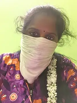VelvetDollRivitha online show from May 27, 2026, 5:31 pm