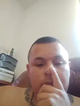 Snapshot of David_quin_ chatting on May 27, 2026, 4:03 pm David quin online show from May 27, 2026, 4:03 pm