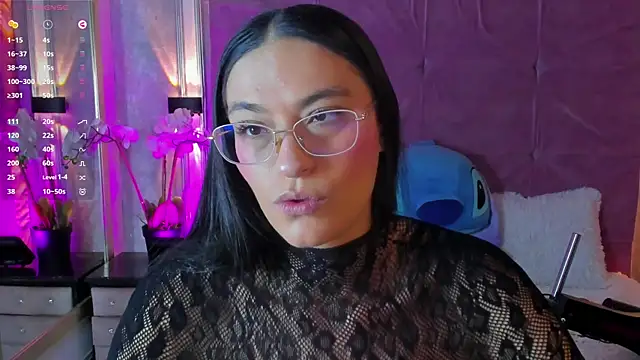 Snapshot of Stushaa chatting on July 5, 2026, 3:41 pm Stushaa online show from July 5, 2026, 3:41 pm